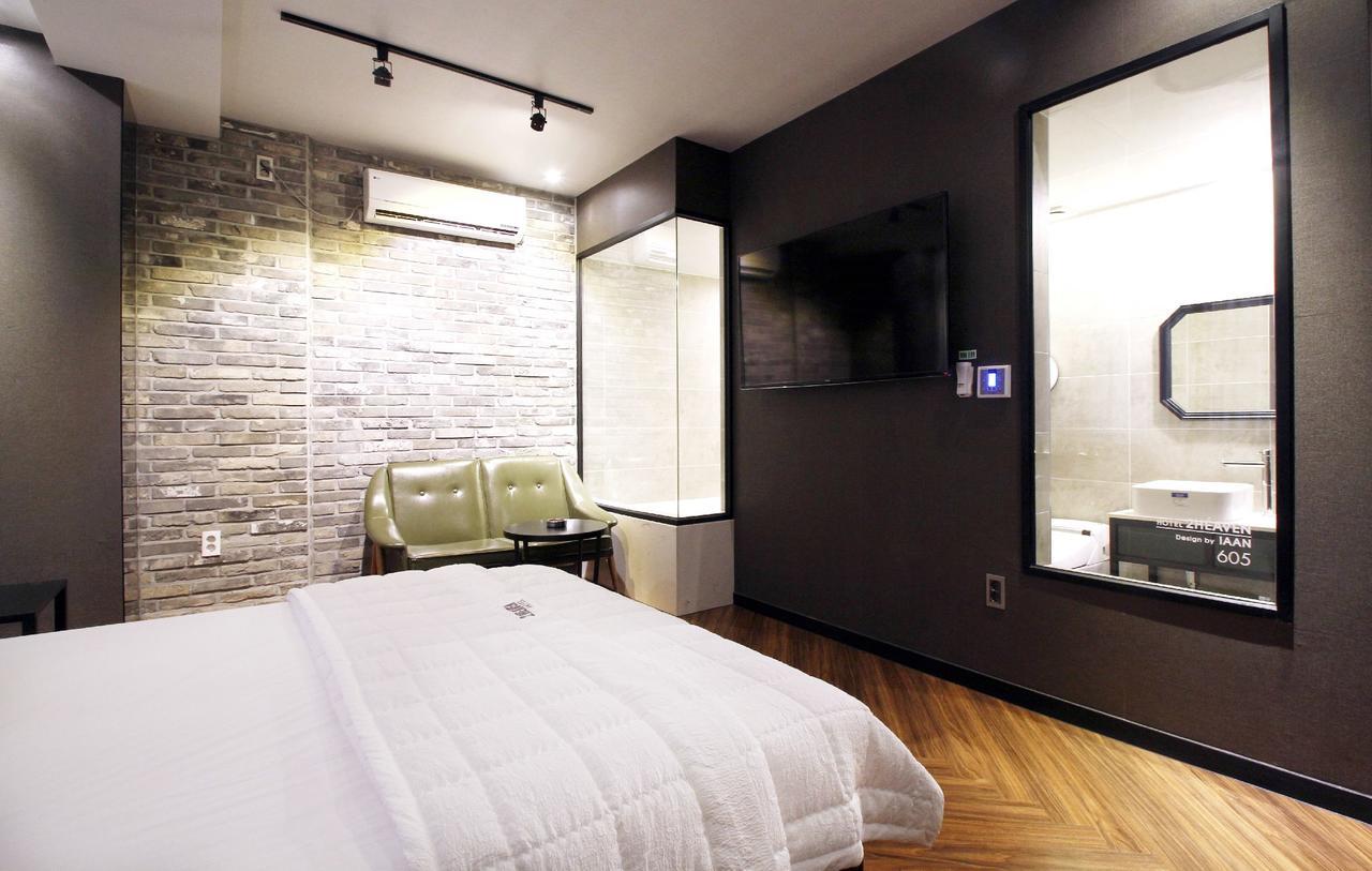Toheaven Hotel Gaya Theme Park Gimhae Bagian luar foto